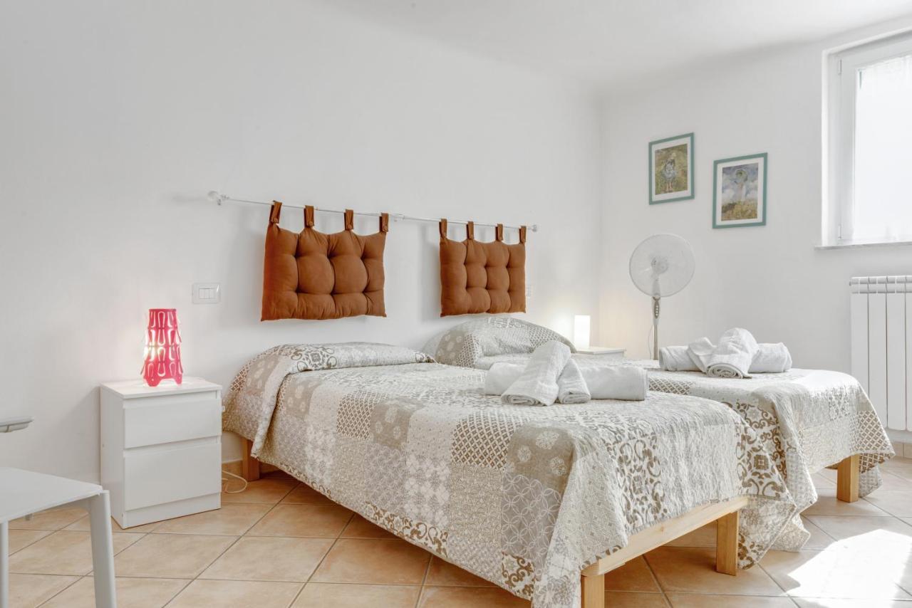 La Spezia Migliarina Bedrooms Exterior foto